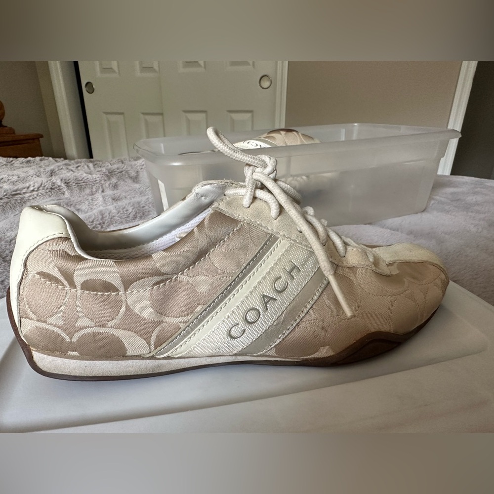 Coach shoes worn once. Great condition.